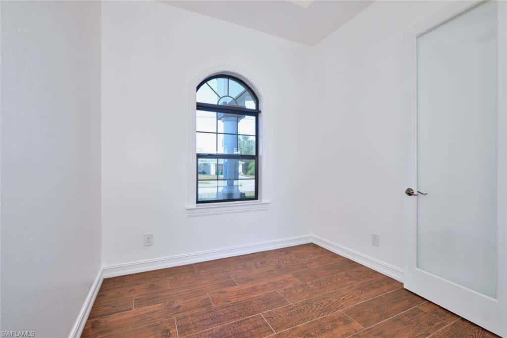 1906 30th Ter, Cape Coral, photo 5