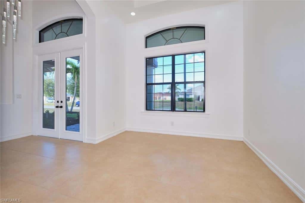 1906 30th Ter, Cape Coral, photo 4