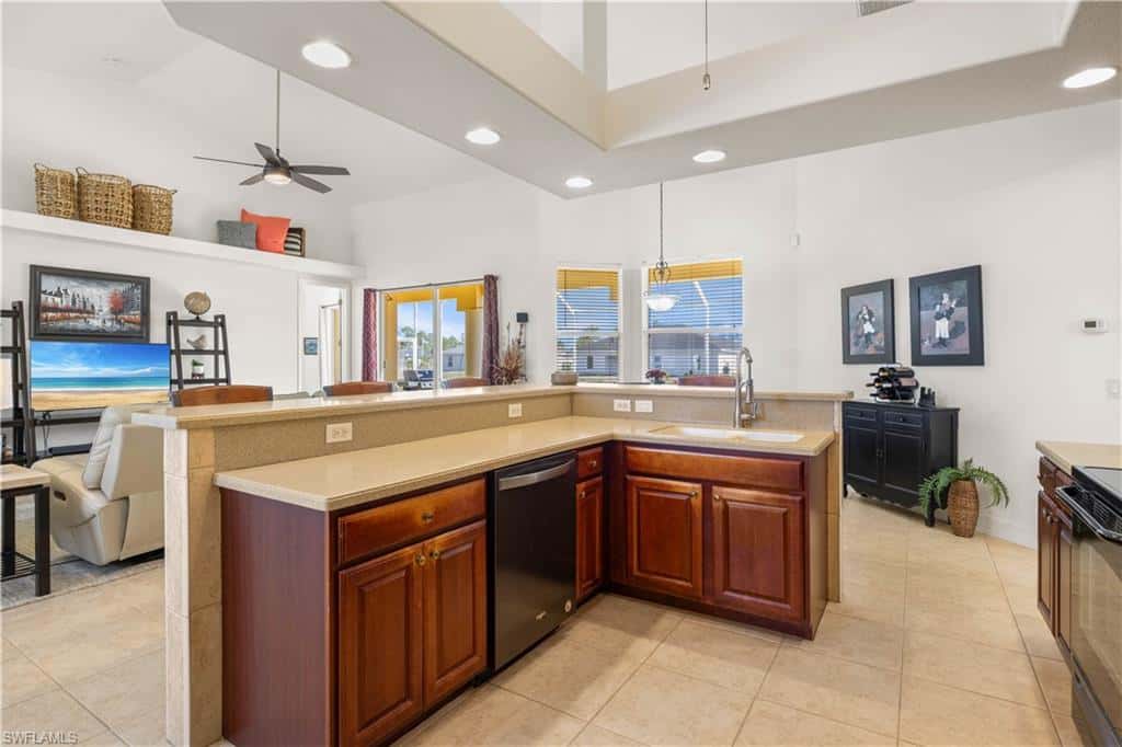 2905 22nd Pl, Cape Coral, photo 16