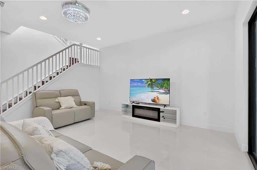 20908 Thistle Leaf Ln, Estero, photo 8