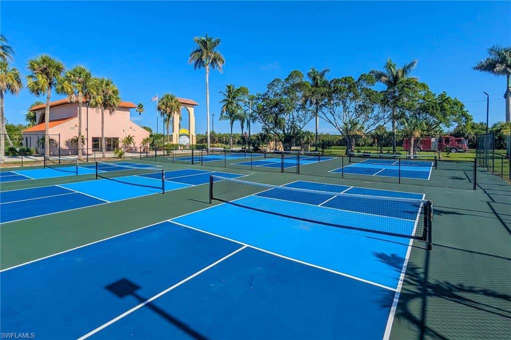 290 Newport Dr #107, Naples, photo 38