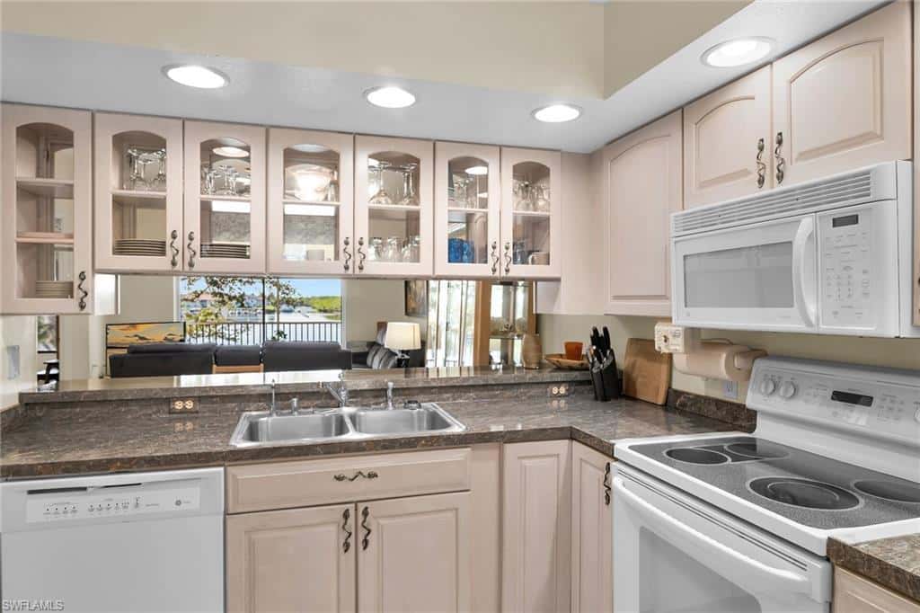 290 Newport Dr #107, Naples, photo 10