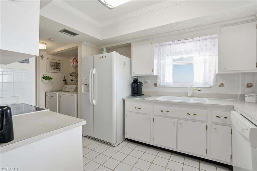 Marina Towers & Yacht Club, Fort Myers Beach, Fort Myers Beach, photo 18