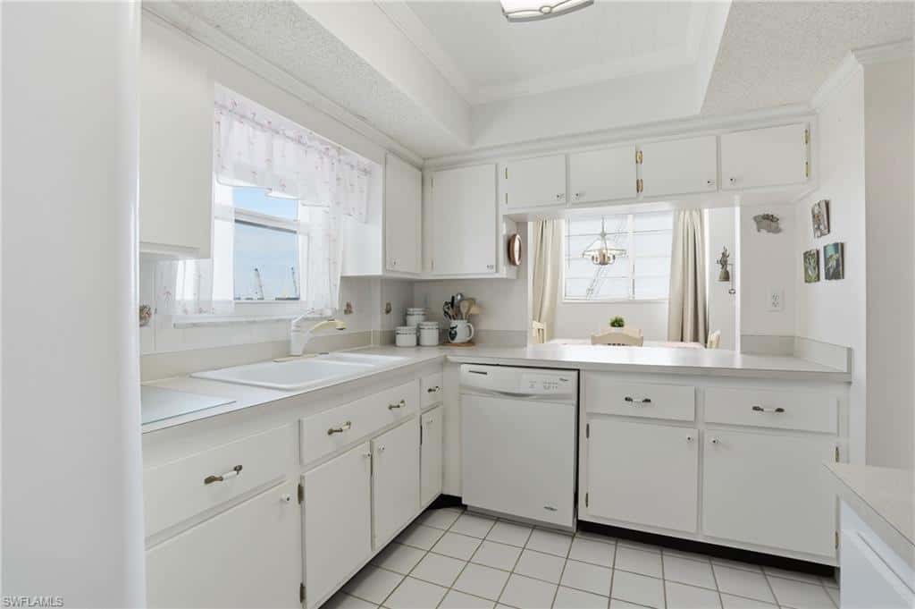 Marina Towers & Yacht Club, Fort Myers Beach, Fort Myers Beach, photo 19