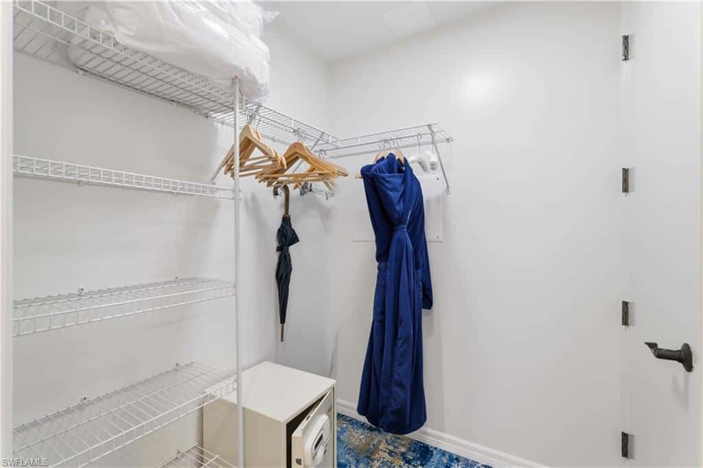 221 9th St #217, Naples, photo 26