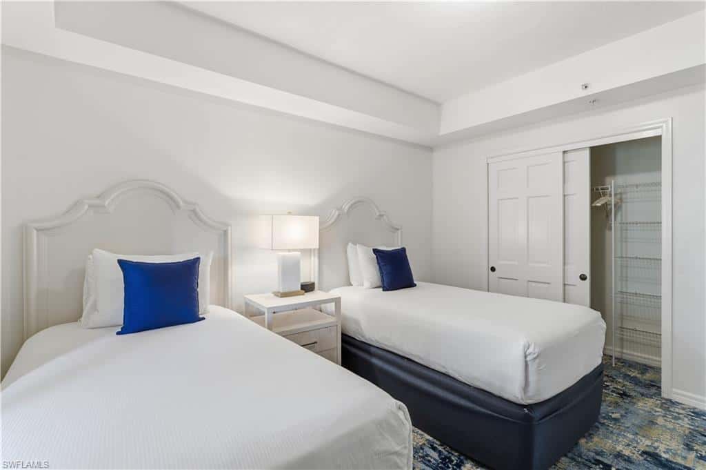 221 9th St #217, Naples, photo 24