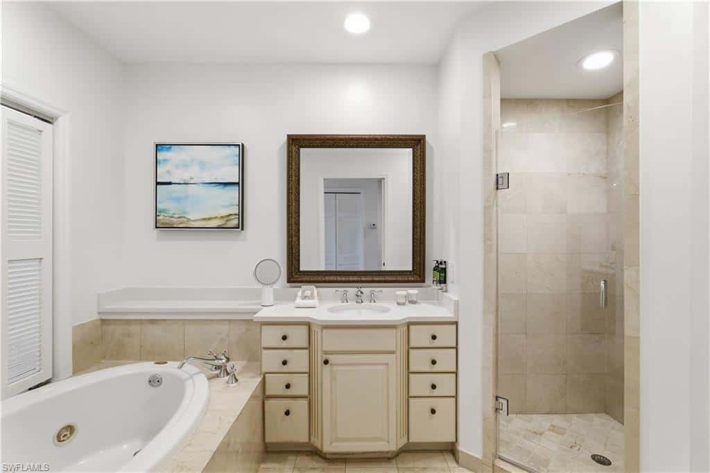 221 9th St #403, Naples, photo 12