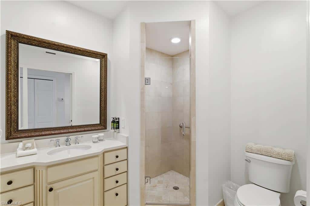 221 9th St #403, Naples, photo 15