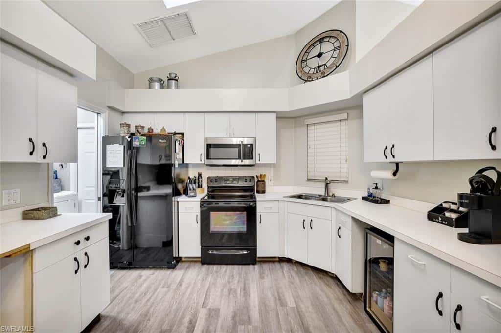 25120 Fairway Dunes Ct, Bonita Springs, photo 4