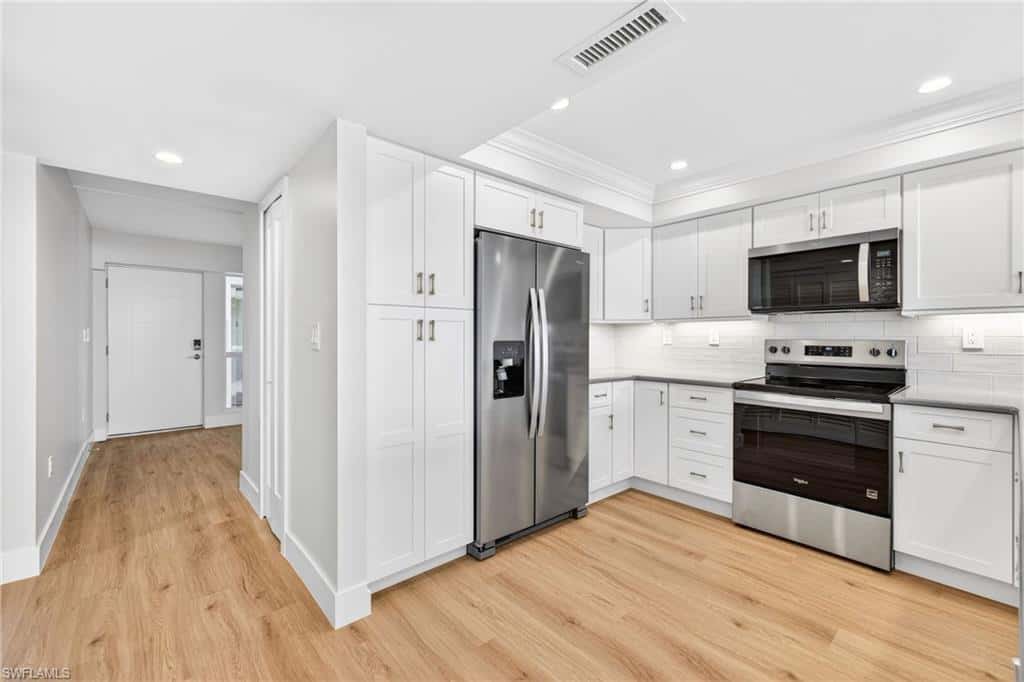 2311 Gulf Dr #13, Sanibel, photo 9