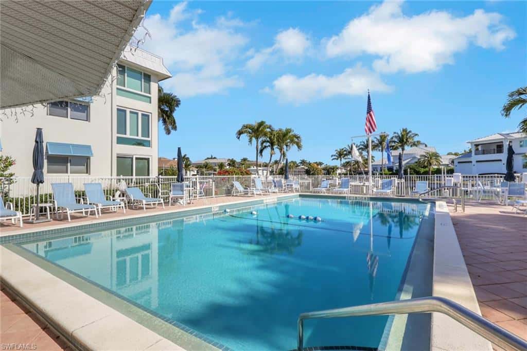 2100 Gulf Shore Blvd #113, Naples, photo 23