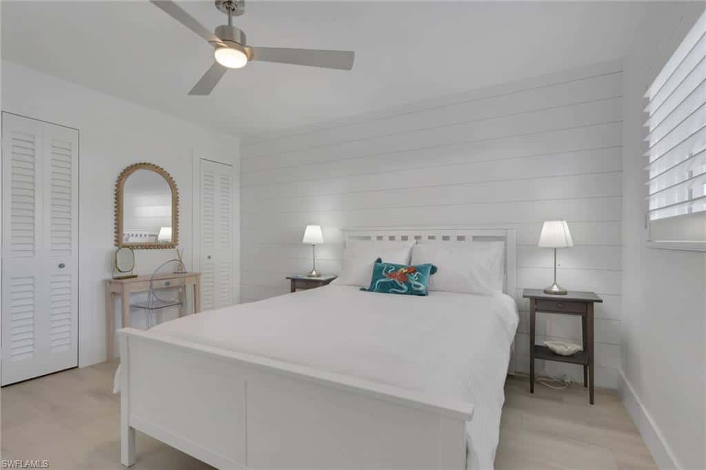 2100 Gulf Shore Blvd #113, Naples, photo 17