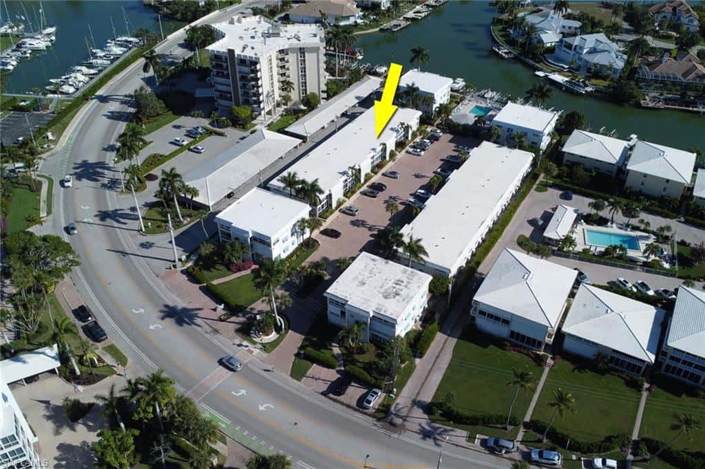 2100 Gulf Shore Blvd #113, Naples, photo 43
