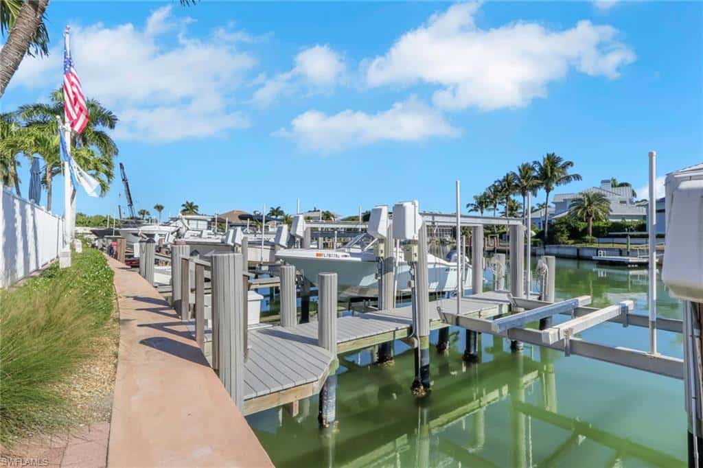 2100 Gulf Shore Blvd #113, Naples, photo 26
