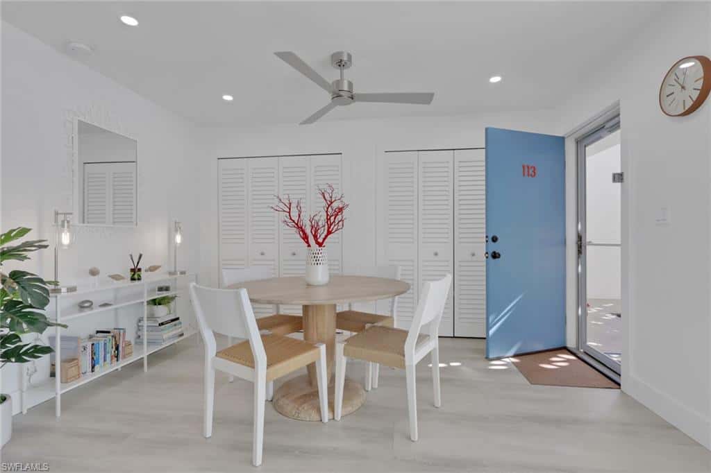 2100 Gulf Shore Blvd #113, Naples, photo 5