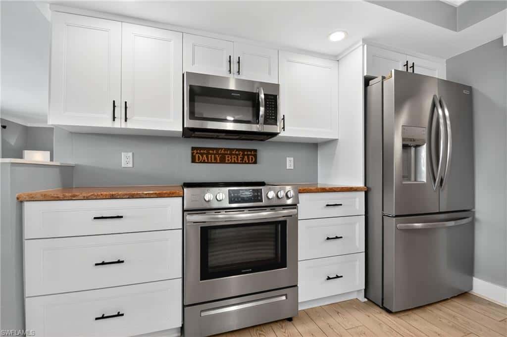 190 Tahiti Cir, Naples, photo 9