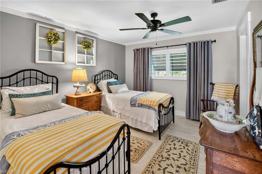 190 Tahiti Cir, Naples, photo 18