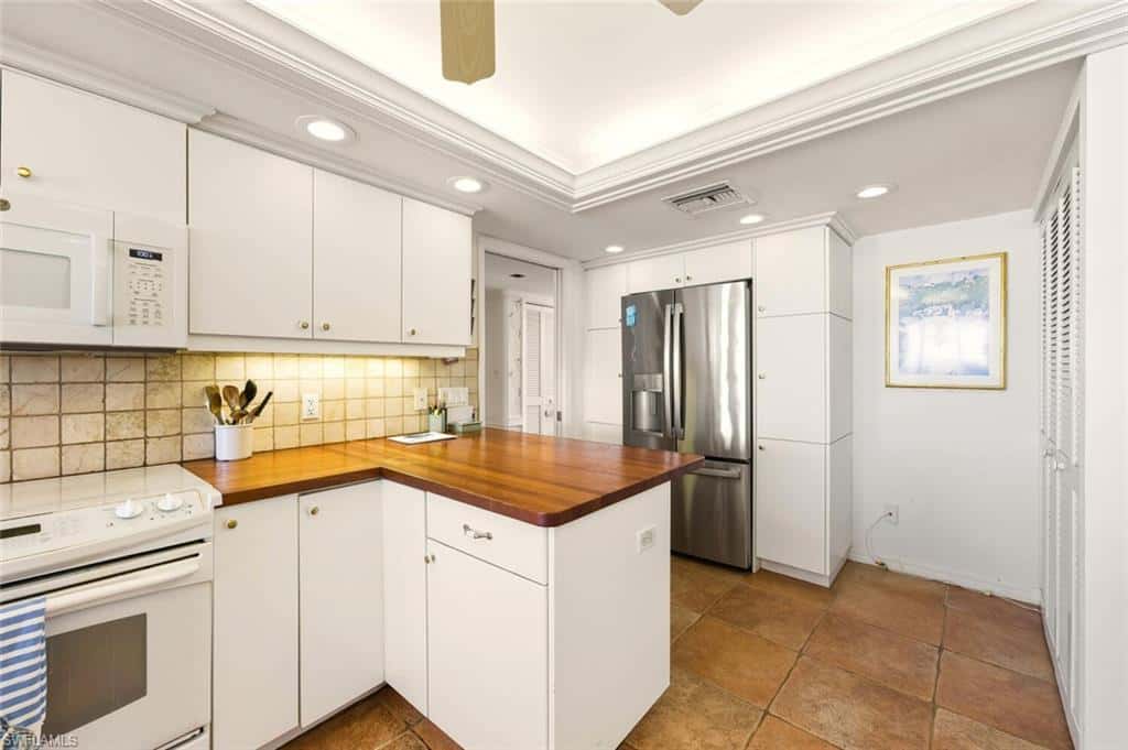 2378 Gulf Shore Blvd #303, Naples, photo 12