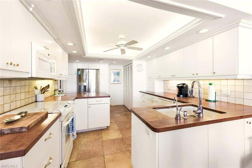 2378 Gulf Shore Blvd #303, Naples, photo 11