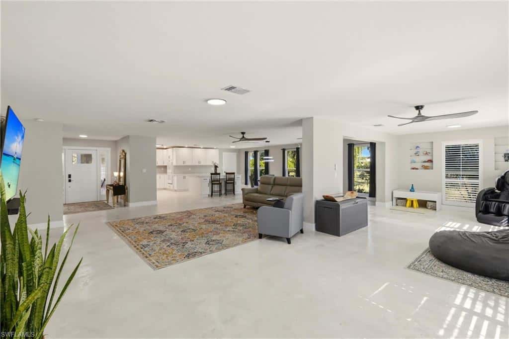 74 Aqua Ln, North Fort Myers, photo 10