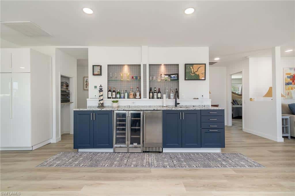 240 Driftwood Ln, Fort Myers Beach, photo 12