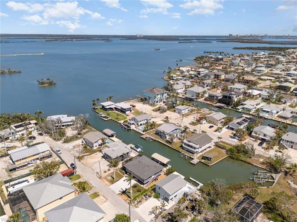 240 Driftwood Ln, Fort Myers Beach, photo 34