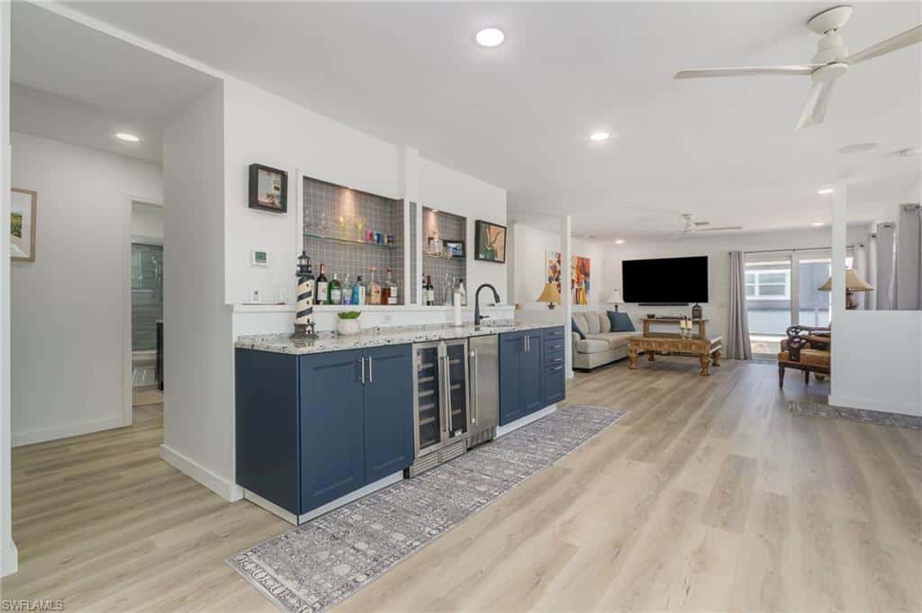 240 Driftwood Ln, Fort Myers Beach, photo 14