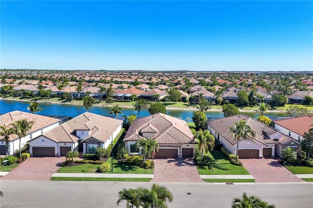 28085 Wicklow Ct, Bonita Springs, photo 5