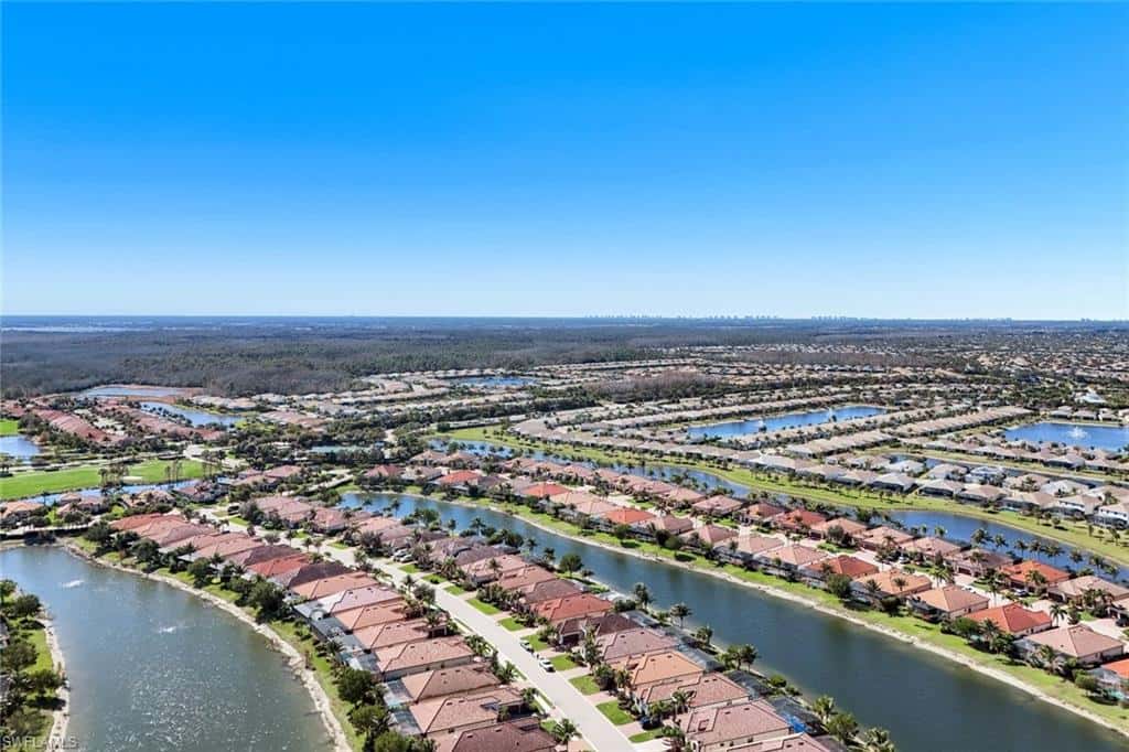 28085 Wicklow Ct, Bonita Springs, photo 37