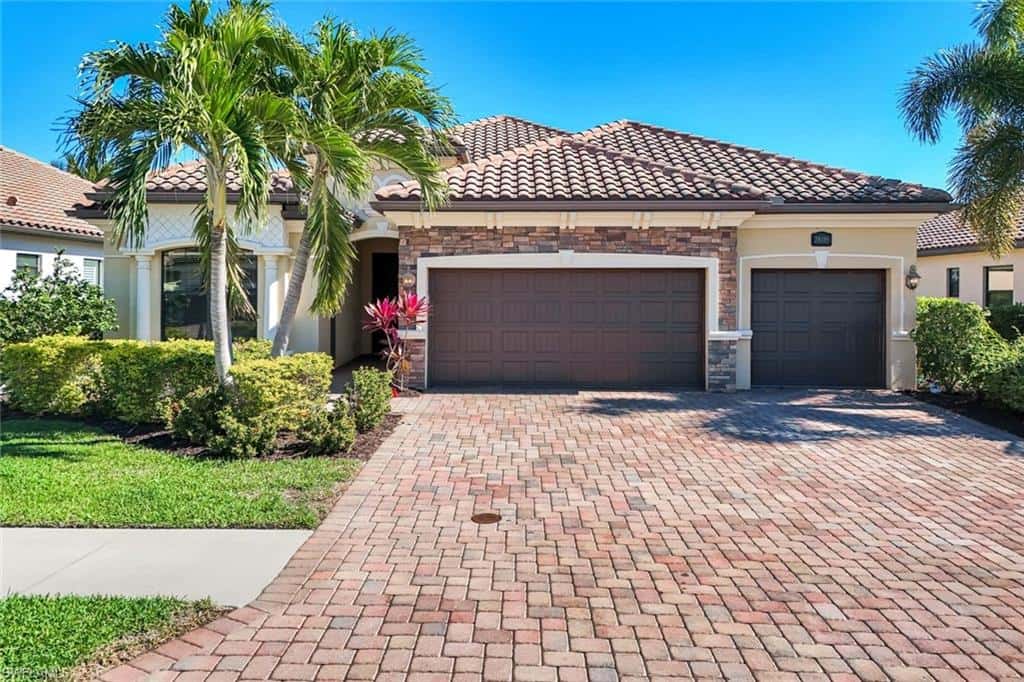 28085 Wicklow Ct, Bonita Springs, photo 4