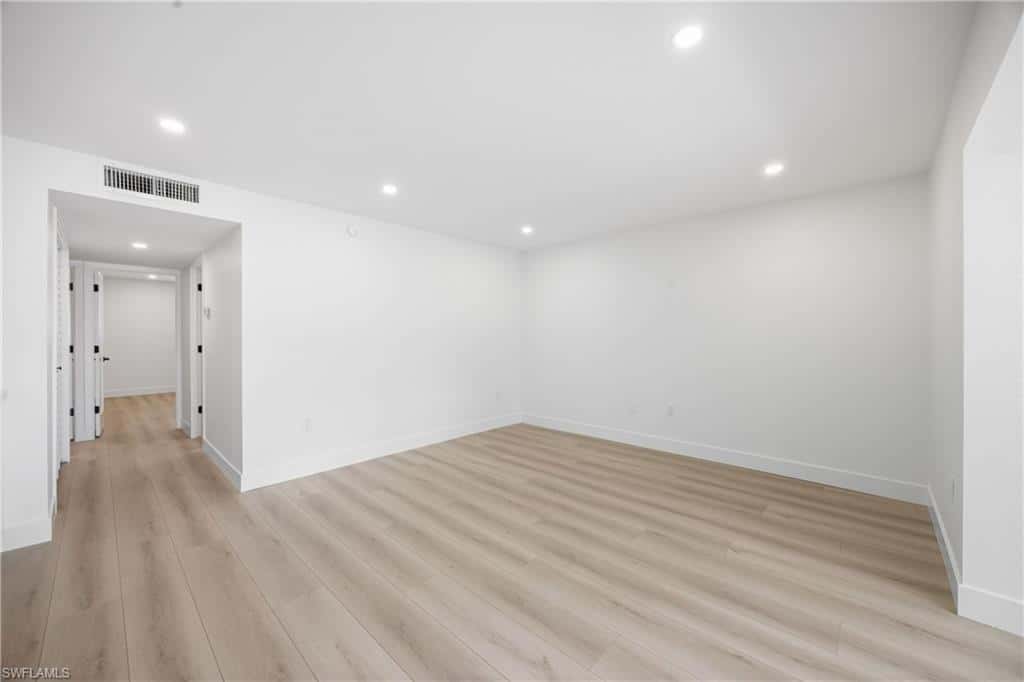 333 Harbour Dr #109, Naples, photo 20