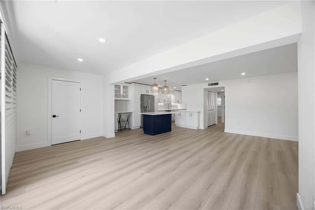 333 Harbour Dr #109, Naples, photo 15