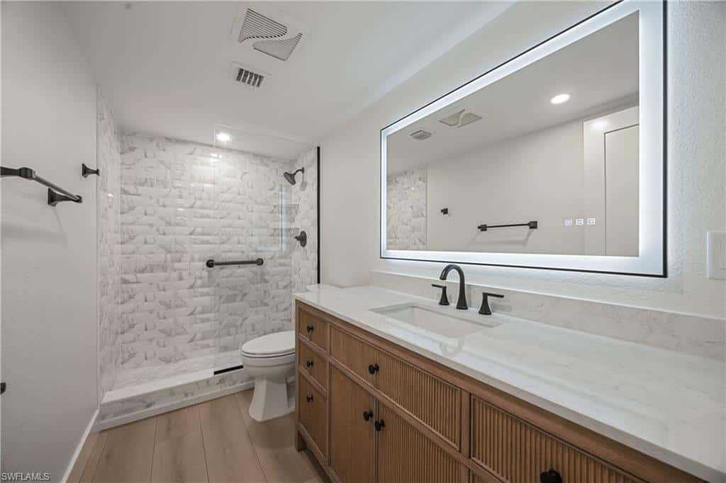 333 Harbour Dr #109, Naples, photo 21