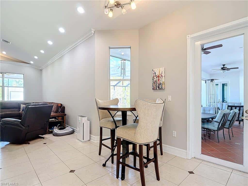 4411 Pine Ridge Rd, Naples, photo 17
