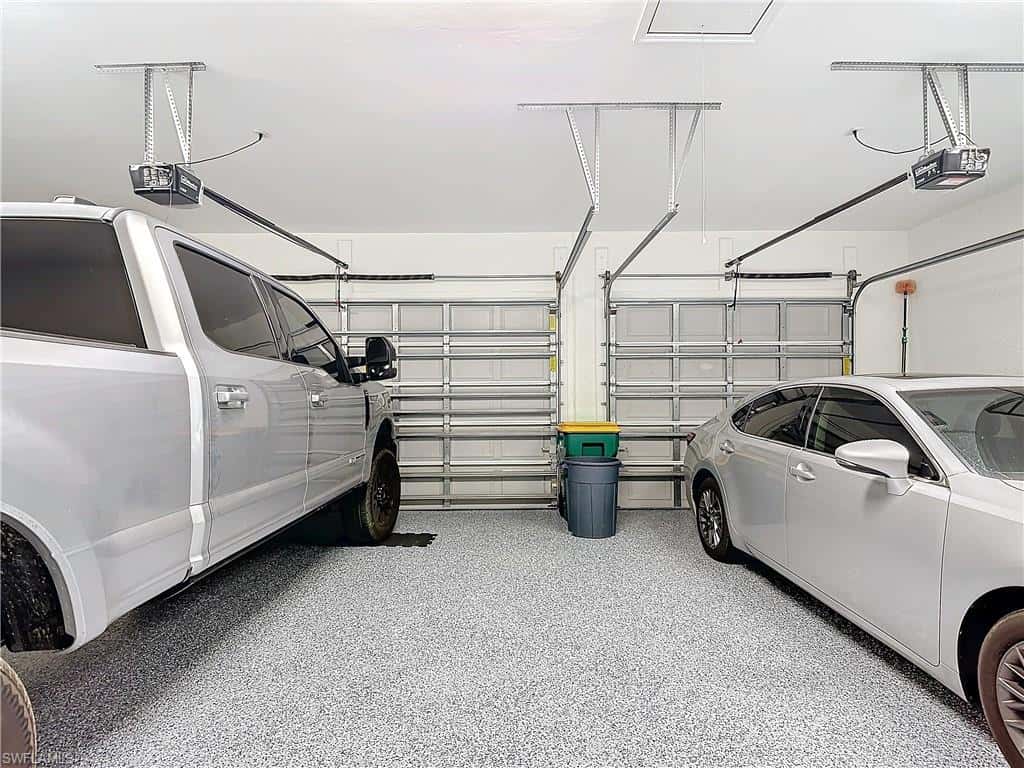 4411 Pine Ridge Rd, Naples, photo 34