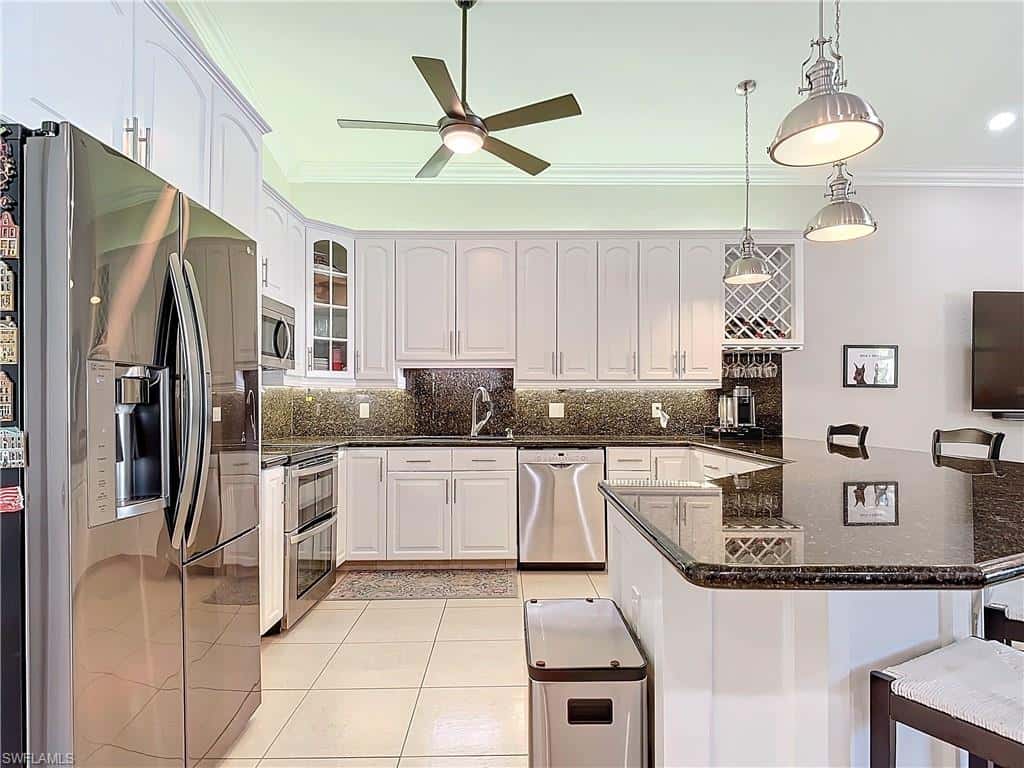 4411 Pine Ridge Rd, Naples, photo 14