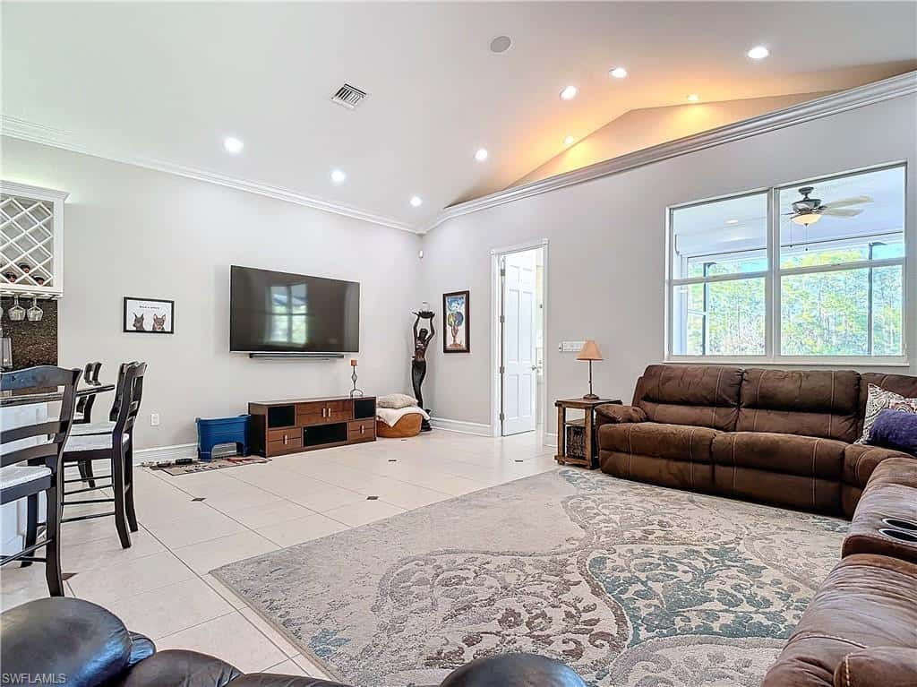 4411 Pine Ridge Rd, Naples, photo 19