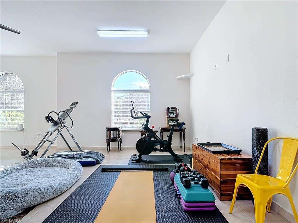 4411 Pine Ridge Rd, Naples, photo 29