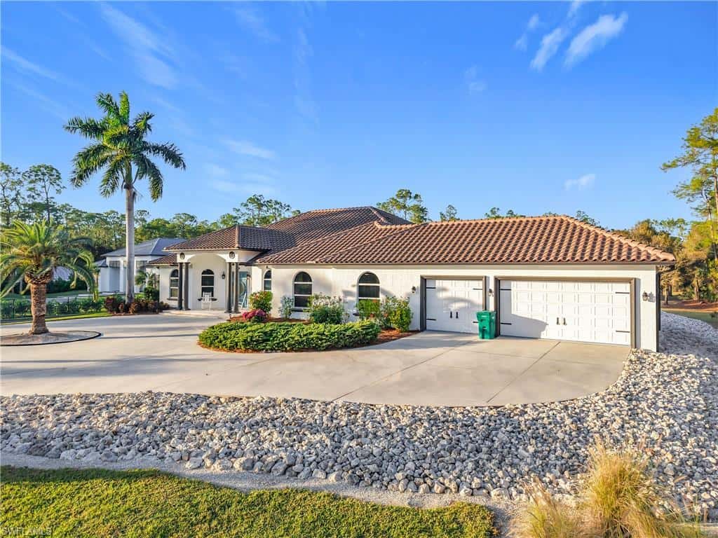 4411 Pine Ridge Rd, Naples, photo 4