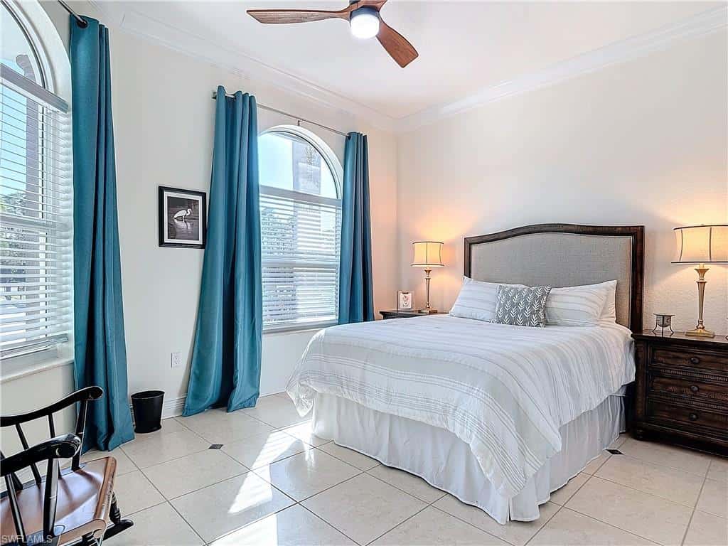 4411 Pine Ridge Rd, Naples, photo 21