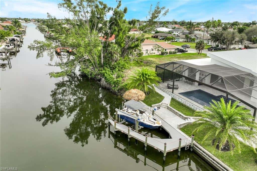 215 28th Ter, Cape Coral, photo 21
