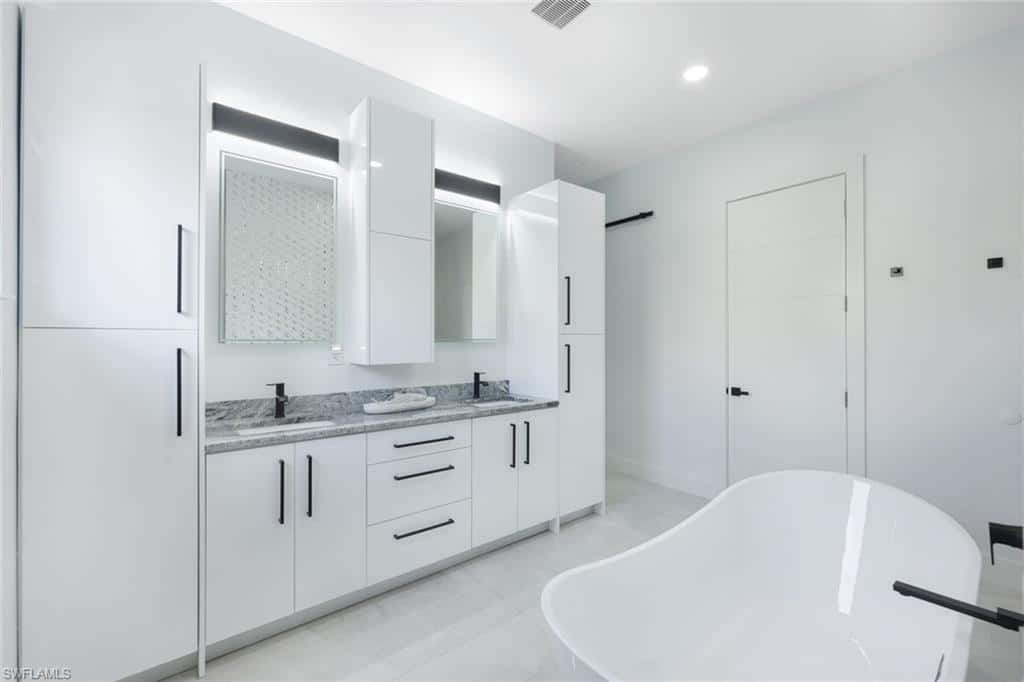 215 28th Ter, Cape Coral, photo 30