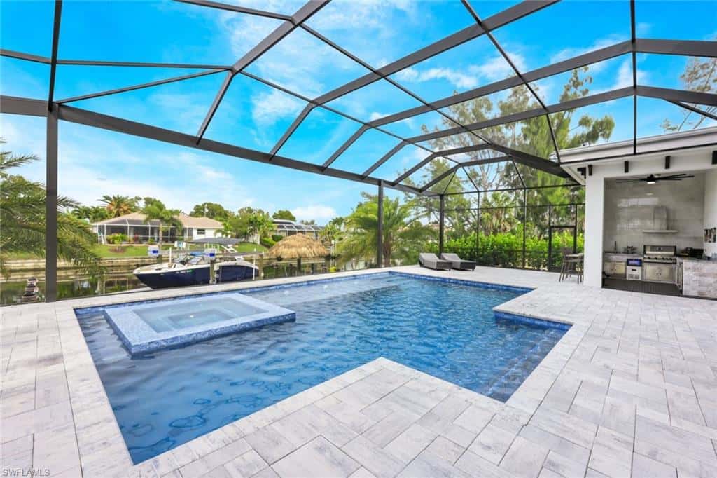 215 28th Ter, Cape Coral, photo 4