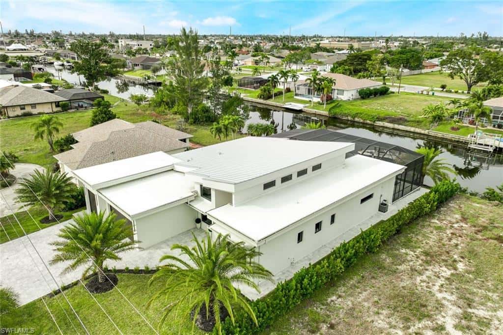 215 28th Ter, Cape Coral, photo 17