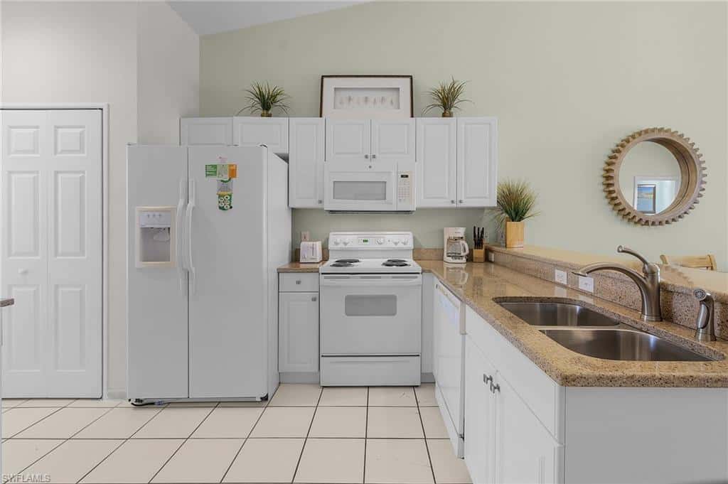 7870 Mahogany Run Ln #1724, Naples, photo 8