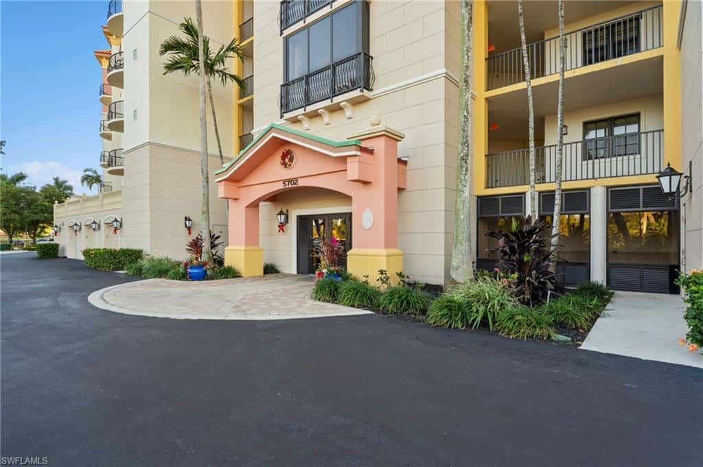 5702 Cape Harbour Dr #102, Cape Coral, photo 39