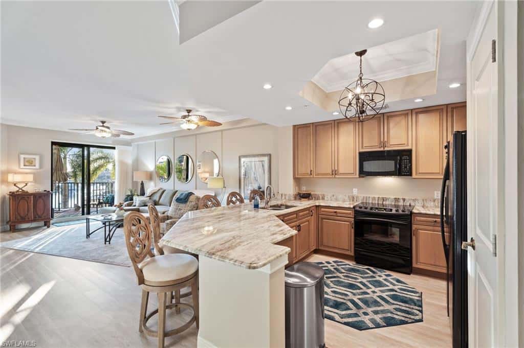 5702 Cape Harbour Dr #102, Cape Coral, photo 4