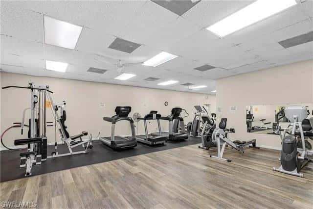133 Belle Isle Cir, Naples, photo 4