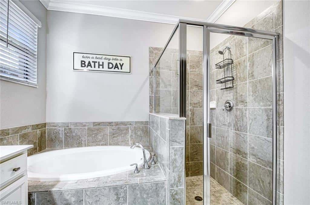 1608 Vizcaya Ln, Naples, photo 19