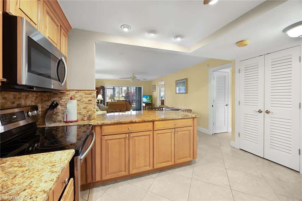 41 High Point Cir #107, Naples, photo 11